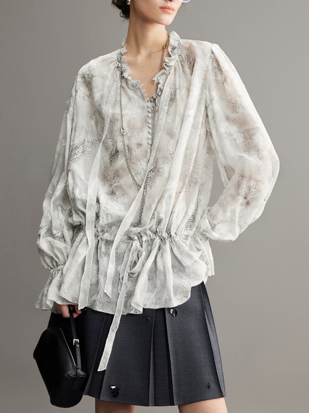 Fashionable Spring Summer Floral Print Ruffled V — alternate view