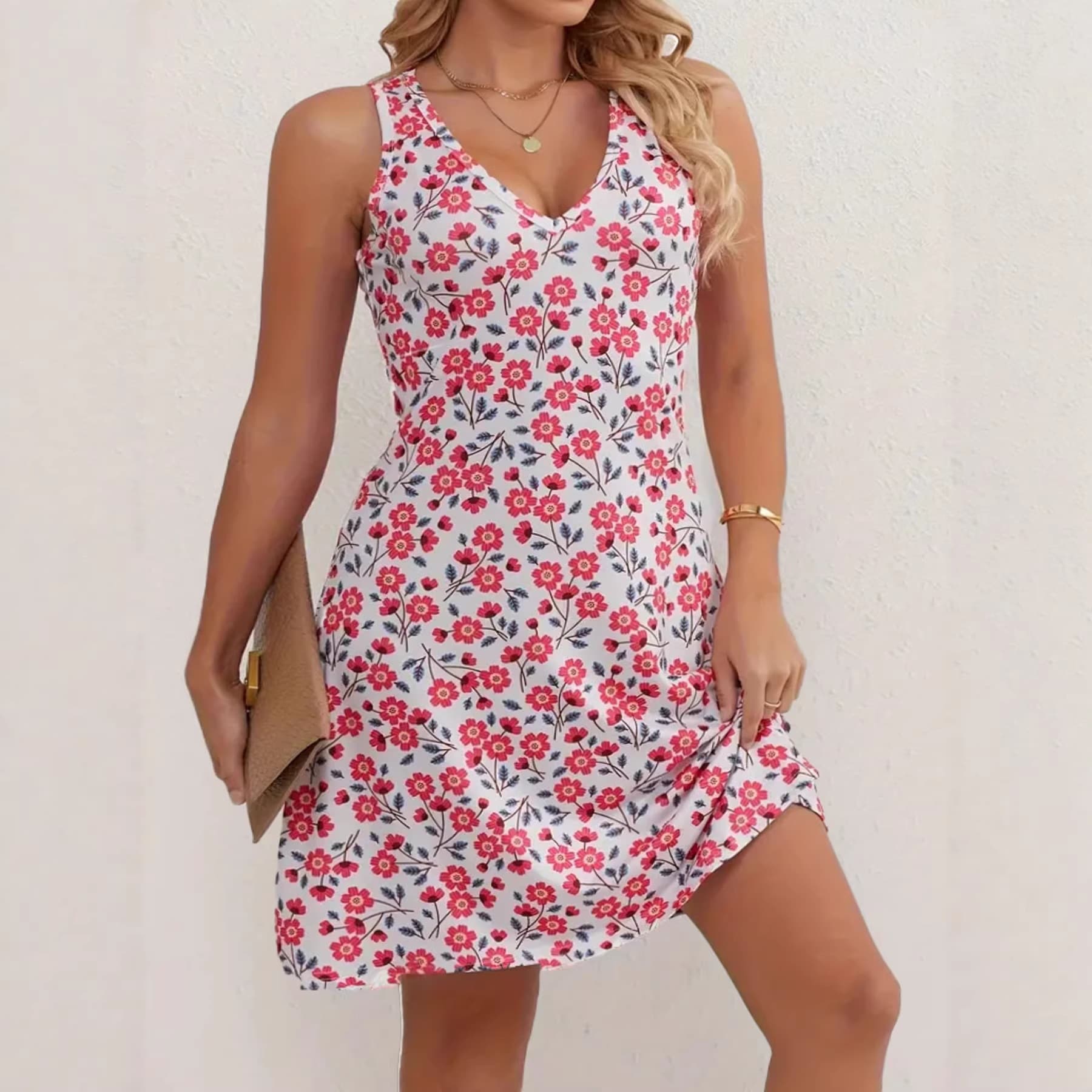 Chic Summer Oversized V
